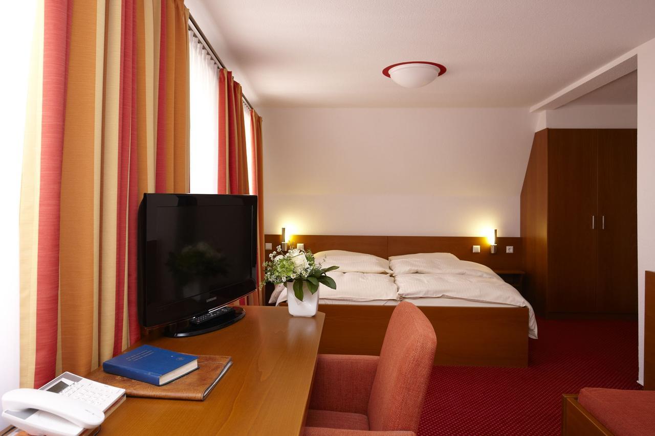 Brauereigasthof-Hotel Roter Ochsen Ellwangen Zewnętrze zdjęcie